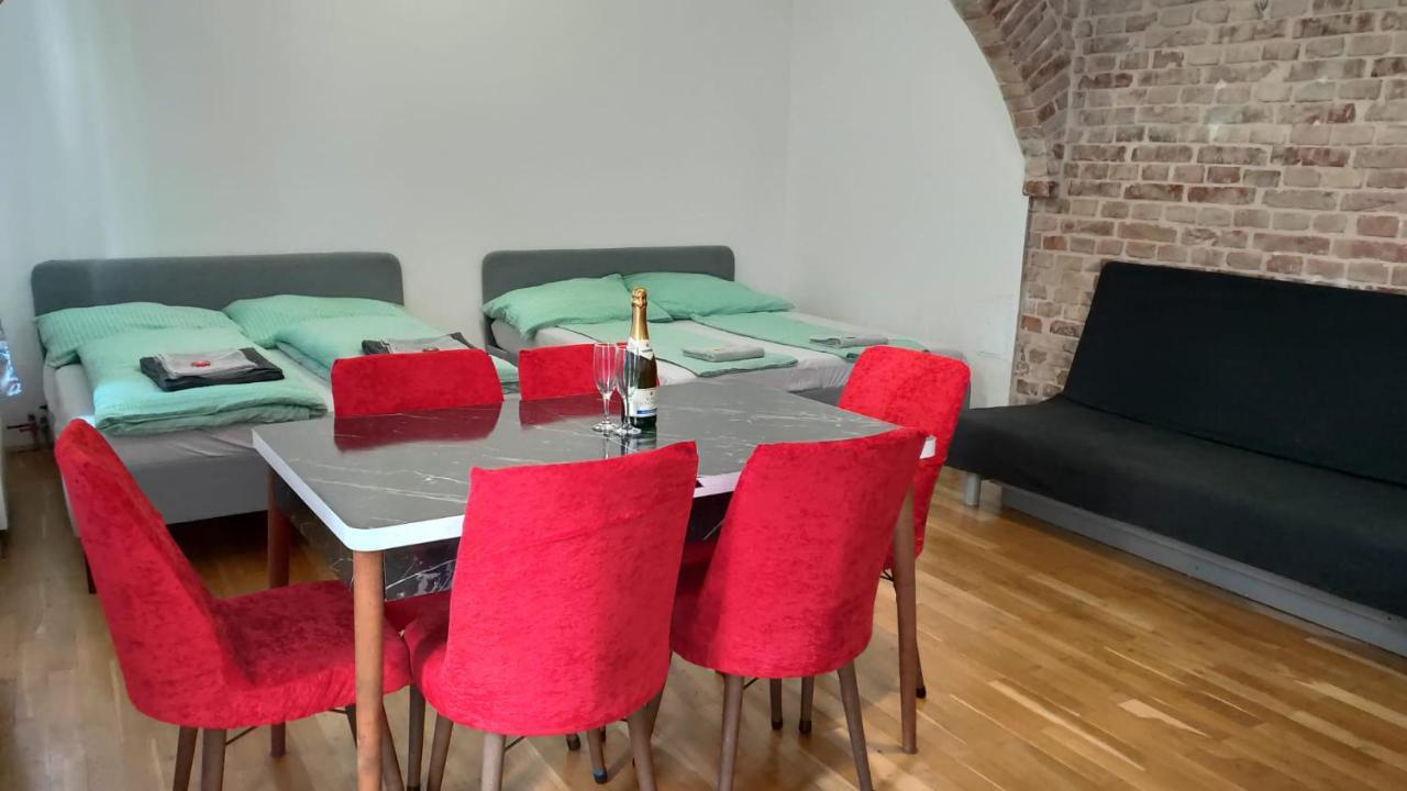 Cozynite Premium Apartment Stadthalle Viena Exterior foto